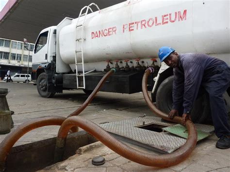 Kenya deregulated its oil industry in 1994. 568847_6