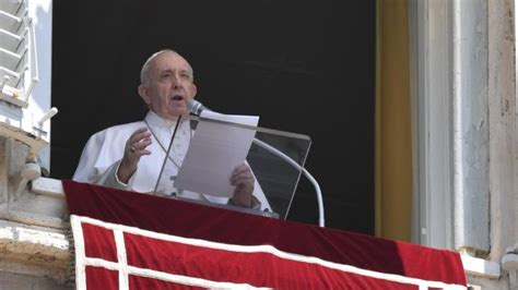 Papst franziskus liebt die nähe der gläubigen. Papst: Ich denke an die Hagia Sophia und es schmerzt mich ...