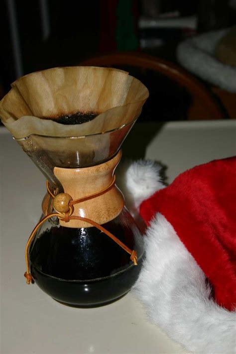 This best plastic free coffee maker has all stainless steel coffee maker parts. Drip Brewing with a Paper Filter