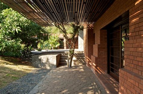 The Brick Kiln House By Spasm Design Architects