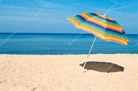 Beach Umbrella — Stock Photo © Threeart 4659453