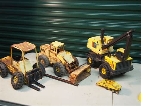 Lot Of Assorted Metal Tonka Truck Toys Various States Of Use Bodnarus Auctioneering