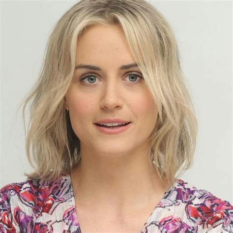 Pin On Taylor Schilling