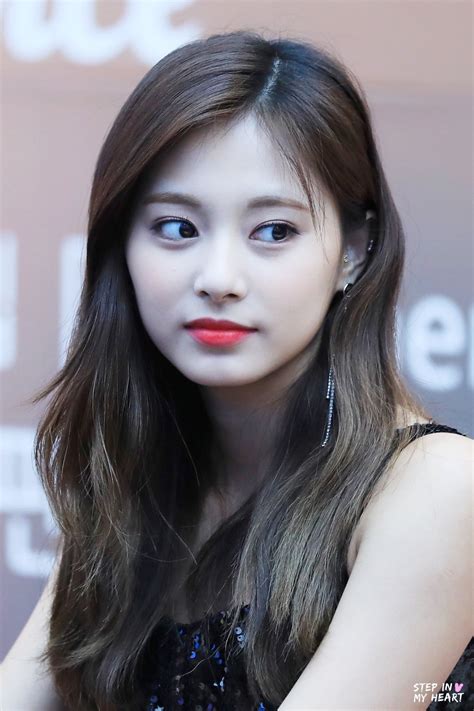 Twice Tzuyu Dancethenightaway Fansign Starfield 22072018 Tzuyu