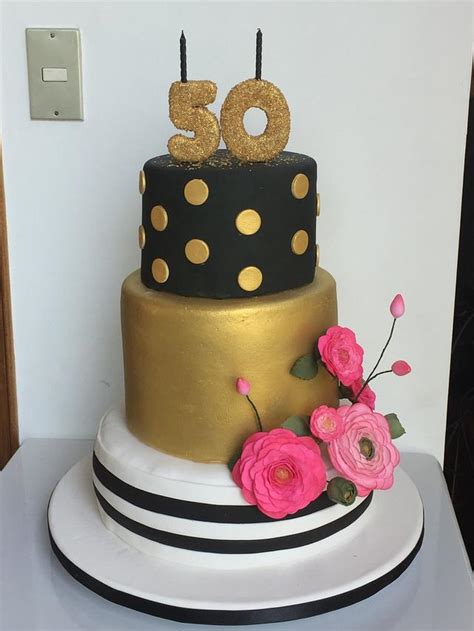 50th Cakes Flower Decorated Cake By Desirée Brahim Cakesdecor