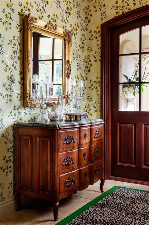 Wallpaper Ideas Thatll Give Your Foyer Serious Style Pinterest Room