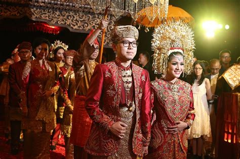 traditional minang and palembang wedding event styling pernikahan pengantin