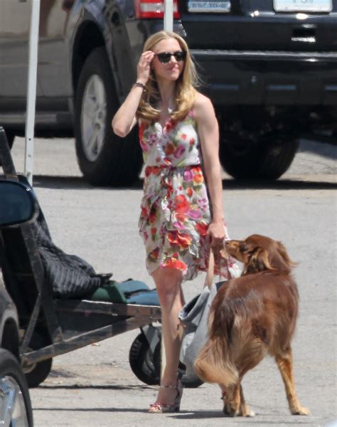 Amanda Seyfried Upskirt On Set Of The Wedding