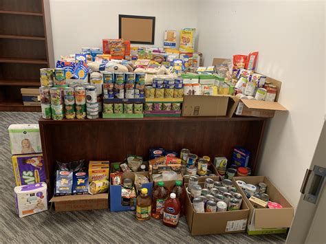 We work with more than 700 nonprofit food distribution partners, including food pantries, community kitchens, childcare centers. HPW Raises 15,460 Meals for Atlanta Community Food Bank ...