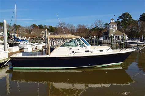 2006 Hunt Yachts Surfhunter 29 Power Boat For Sale
