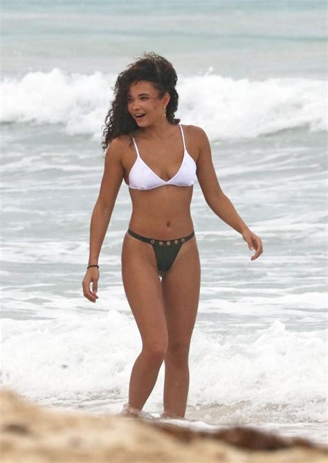 Ashley Moore Butt Thefappening