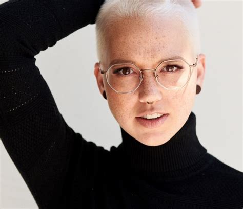 Nicolás nico navarro ist der beste freund von pedro. Stefanie Heinzmann - die Pop- und Soul-Queen der Zukunft