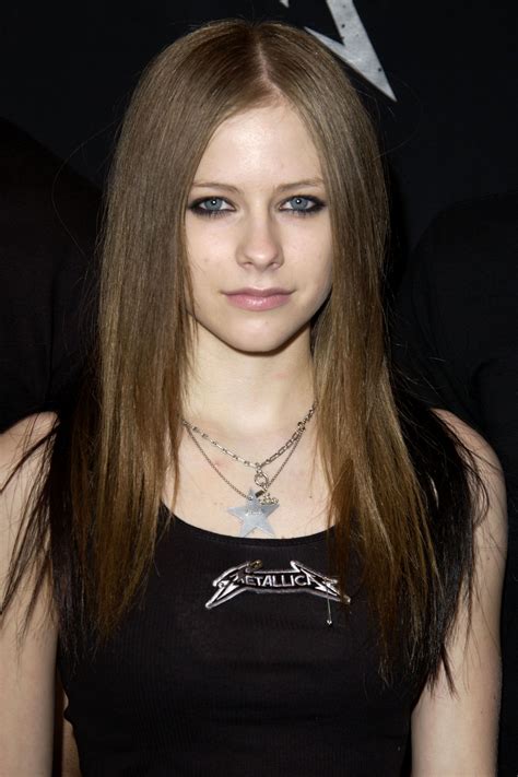 How To Do Dark Eye Makeup Like Avril Lavigne Saubhaya Makeup