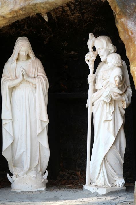 No controversy arose over the immaculate conception on the european continent before the twelfth. IMAGES OF OUR PAST - STATUE OF THE VIRGIN MARY ...
