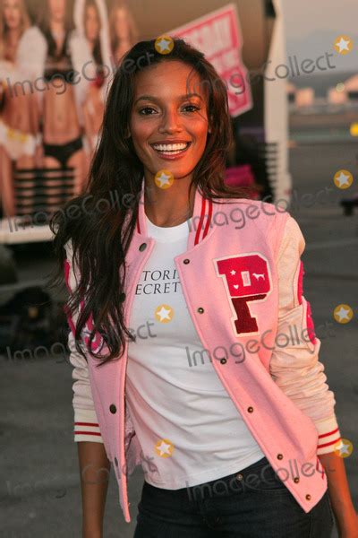 Selita Ebanks Pictures And Photos