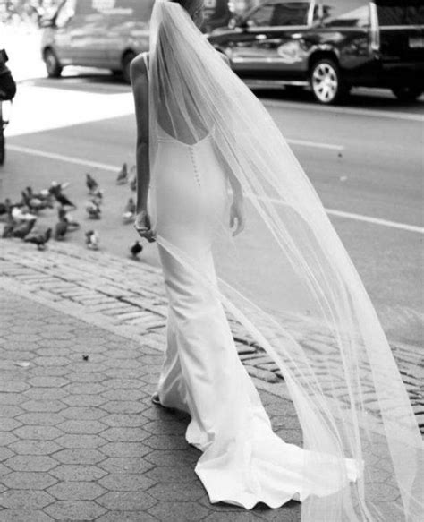 Backless Mermaid Wedding Dresses Spaghetti Strap Wedding Dress