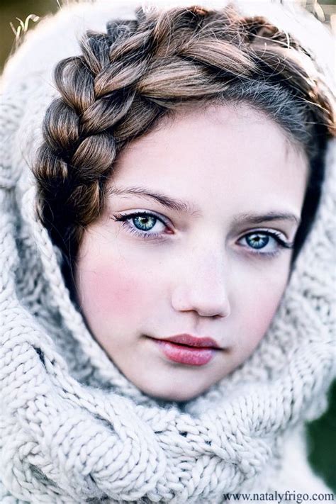 The genes are carried through around fifteen to. Irish girl with brown hair and beautiful blue eyes | Cool ...