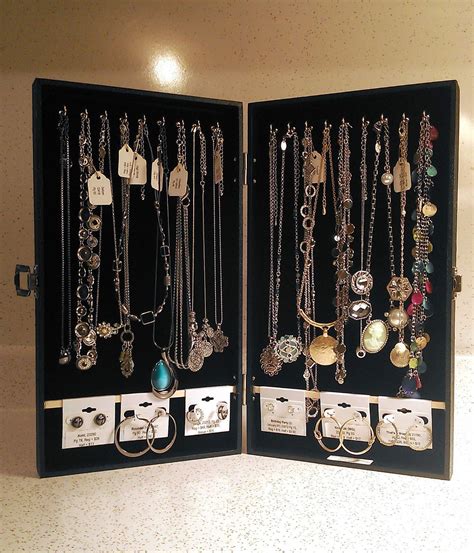 Portable Jewelry Display Cases For Necklaces And Earrings Travel