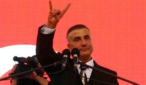 Sedat peker'e 1 yıl 3 ay hapis cezası verildi. Sedat Peker'in "silahlanın" çağrısına takipsizlik ...