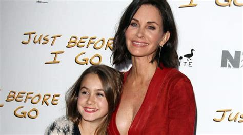 Courteney Coxs Matchmaker Daughter Coco Hollywood News The Indian
