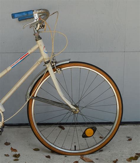 Vintage Free Spirit 5 Speed Bicycle Ebth