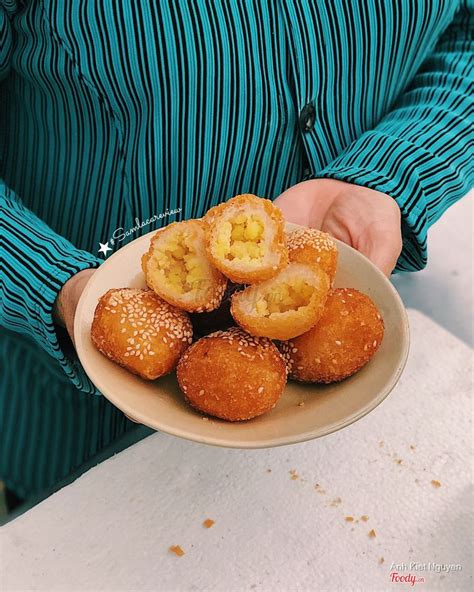 Bánh trôi, bánh chay là hai món bánh cổ truyền của dân tộc, đặc biệt không thể thiếu trong dịp tết hàn thực. Bánh Rán Hà Nội - Hiền Vương ở Quận Tân Phú, TP. HCM ...