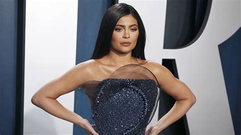 Forbes Entzieht Milliardärs Titel Kritik An Kylie Jenner Blick