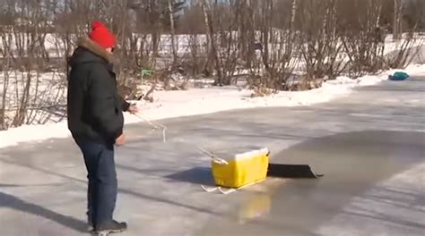 We did not find results for: Grandfather outside Moncton builds DIY Zamboni - Blog - K94.5