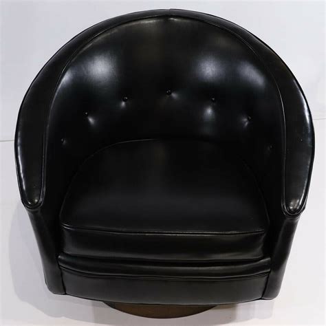 Sleek Black Mid Century Modern Swivel Chair Milo Baughman Leather