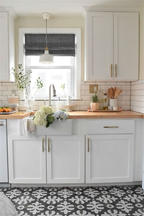 70 Stunning White Cabinets Kitchen Backsplash Decor Ideas Page 10 Of 72