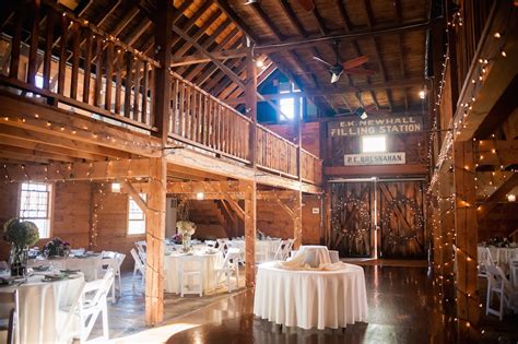 Five Charming New England Barn Venues For A Rustic Chic Wedding