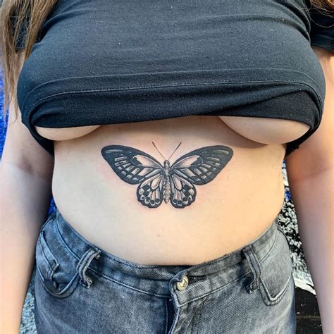 13 Stomach Tattoo Designs To Inspire Your Next Piece In 2020 Tattoo Designs Tattoos Lower