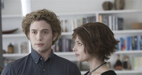 دانلود فیلم گرگ و میش 2008 Twilight با زیرنویس فارسی چسبیده و تماشای
