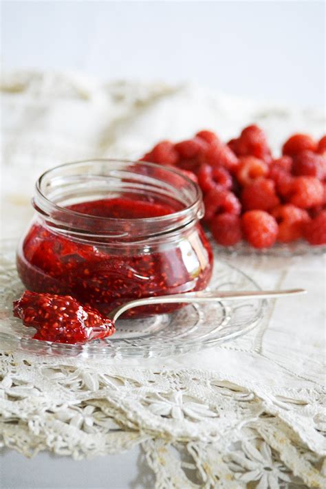 Homemade Raspberry Jam Quick And Easy Myreille Recipes