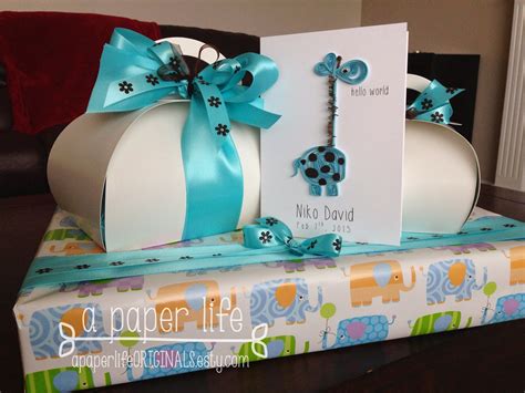 Unique gift wrapping ideas for baby shower. as promised .... here is the packaging that went along ...