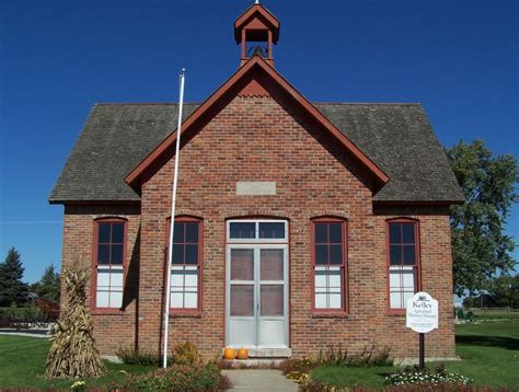 Fileold Schoolhouse Wikimedia Commons