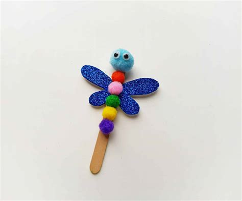 Dragonfly Craft Using Popsicle Sticks · The Inspiration Edit