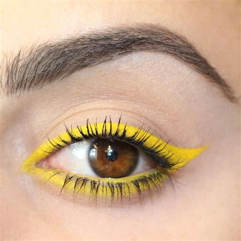 Punch Matte Brilliant Canary Yellow Crème Gel Eyeliner On Eye