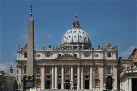 Why St Peters Basilica Is Important History Architecture And