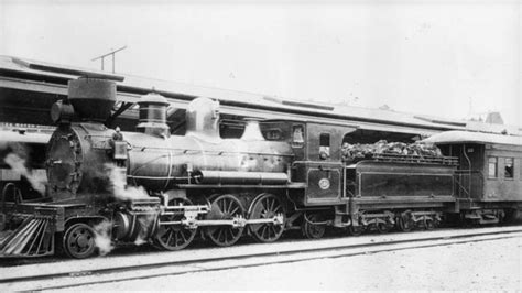 Lumsden Hoists 1885 V Class Locomotive From Tonnes Of River Muck Rnz News