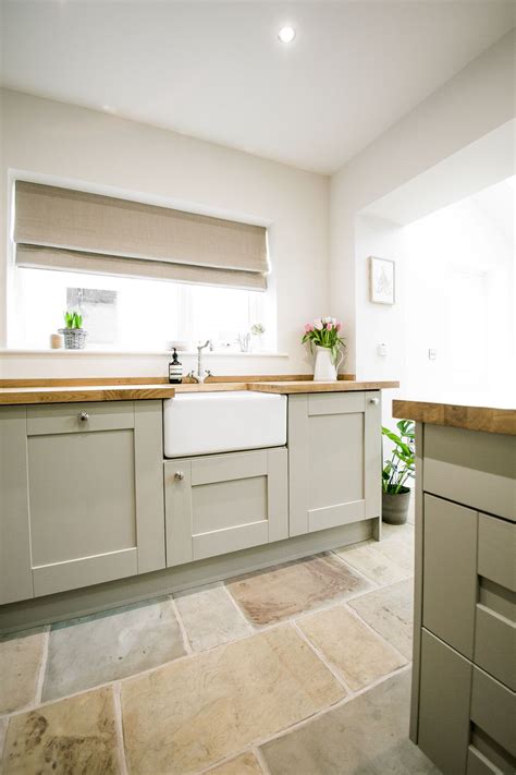 Tiles used for backsplashes in country kitchens are often white. Suzie's Shaker Kitchen - Rock My Style | UK Daily ...