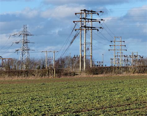Electricity Pylons Near Kibworth Road © Mat Fascione Cc By Sa20