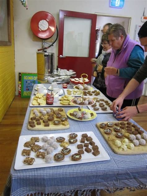 Australia's biggest morning tea ambassador barry du bois shared his cancer story on studio 10 this do you throw better parties than the folks at number 82? Biggest Morning Tea 2017