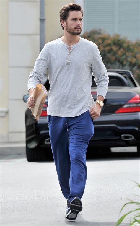 Jeremy Piven Pulls A Scott Disick Appears To Show Off Junk While Going