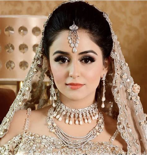 pakistani bridal makeup beautiful dresses images 2022