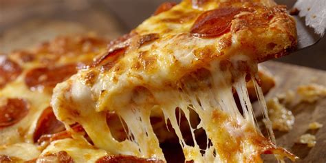Filante è una nuova pizzeria, in piazzale susa a milano, che sforna pizza al trancio. Le migliori pizze al trancio di Milano - La Cucina Italiana