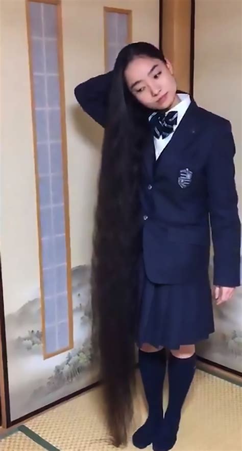 Последние твиты от guinness world records (@gwr). Teen With Guinness Record For World Longest Hair Cuts It ...
