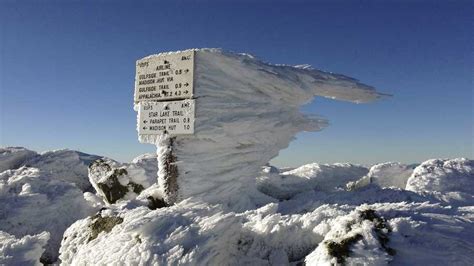 Supercooled Clouds Form Stunning Ice Kingdoms Atop Nh Mountains