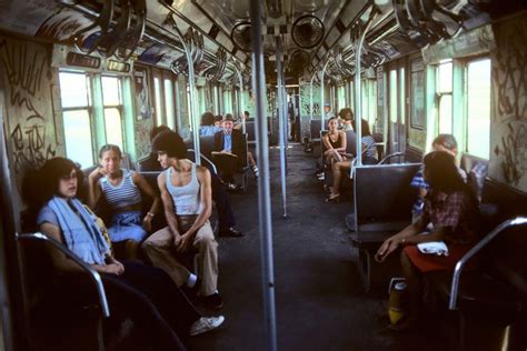 Fascinantes fotografías del metro de NY en los años 80 Cultura