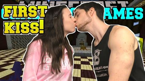 Popularmmos Pat And Jen Minecraft First Kiss Challenge Games Lucky Block Mod Modded Mini